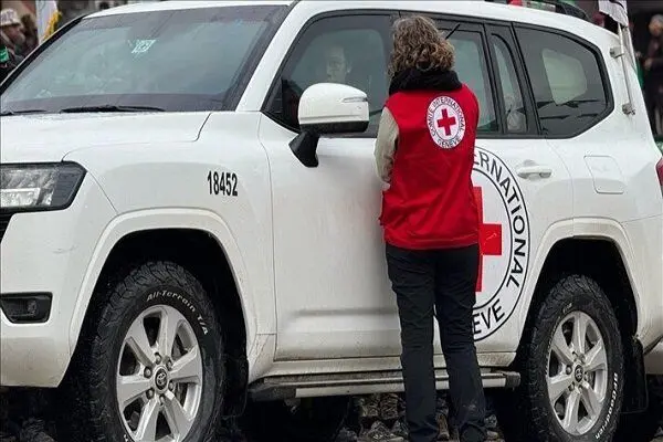 خیانت تل آویو: عبور حماس با صلیب سرخ از "خط زرد"؛ نقض آشکار توافقات؟