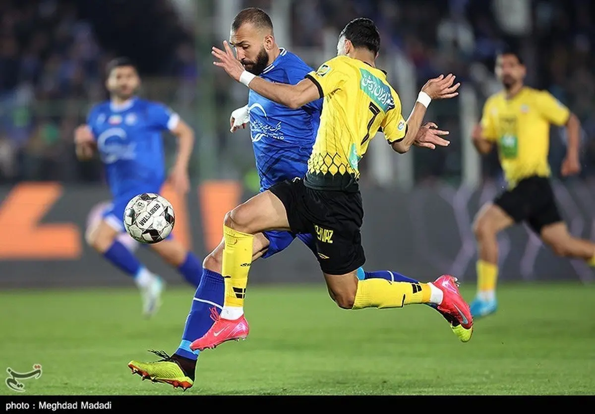 فوری و جنجالی: تغییر ناگهانی ساعت بازی سپاهان-استقلال در روز مسابقه!