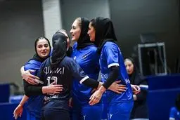 نبرد مرگ و زندگی ۱۲ تیم در لیگ برتر والیبال زنان: چه کسی زنده می‌ماند؟