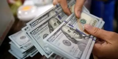 سقف ۳۳ درصدی ارز بازرگانان: زنگ خطر انحصار یا ضربه به تجارت؟