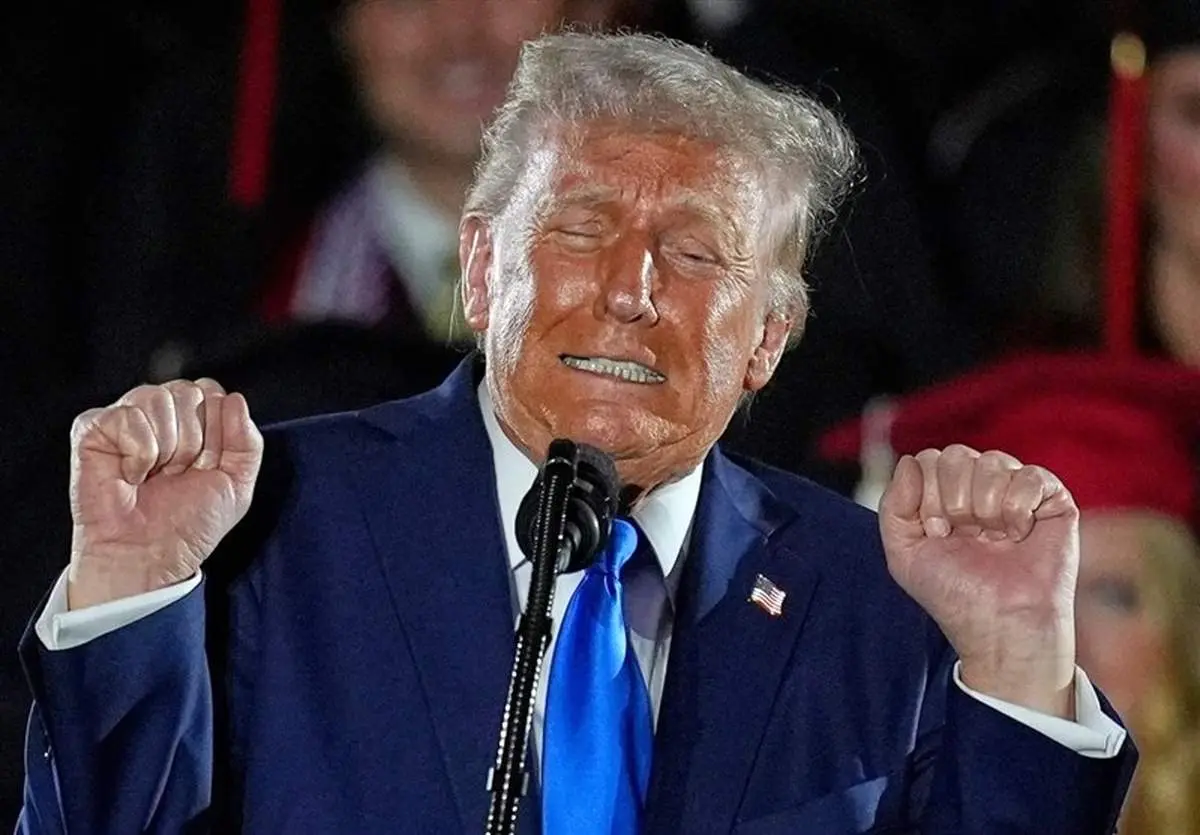 ترامپ رسماً غرامت یک میلیارد دلاری از بی‌بی‌سی طلب کرد؛ آیا صدای رسانه سلطنتی خاموش می‌شود؟