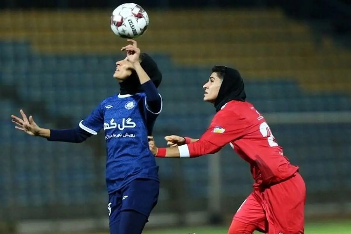 صدر جدول در آتش: آیا گل‌گهر غول‌ها را به زانو درمی‌آورد؟ پرسپولیس در تب و تاب دومین پیروزی!