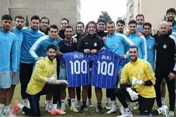 استقلال در آستانه دربی: دو ستاره صدمین بازی خود را جشن می‌گیرند!