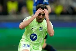 THOUGHT: The user wants me to rewrite a given title in a "sensational" style suitable for a news website.
The original title is: "اریک گارسیا:/ شرم‌آور است که گل بارسا شش دقیقه بررسی شد!" (Eric Garcia: It's shameful that Barça's goal was reviewed for six 