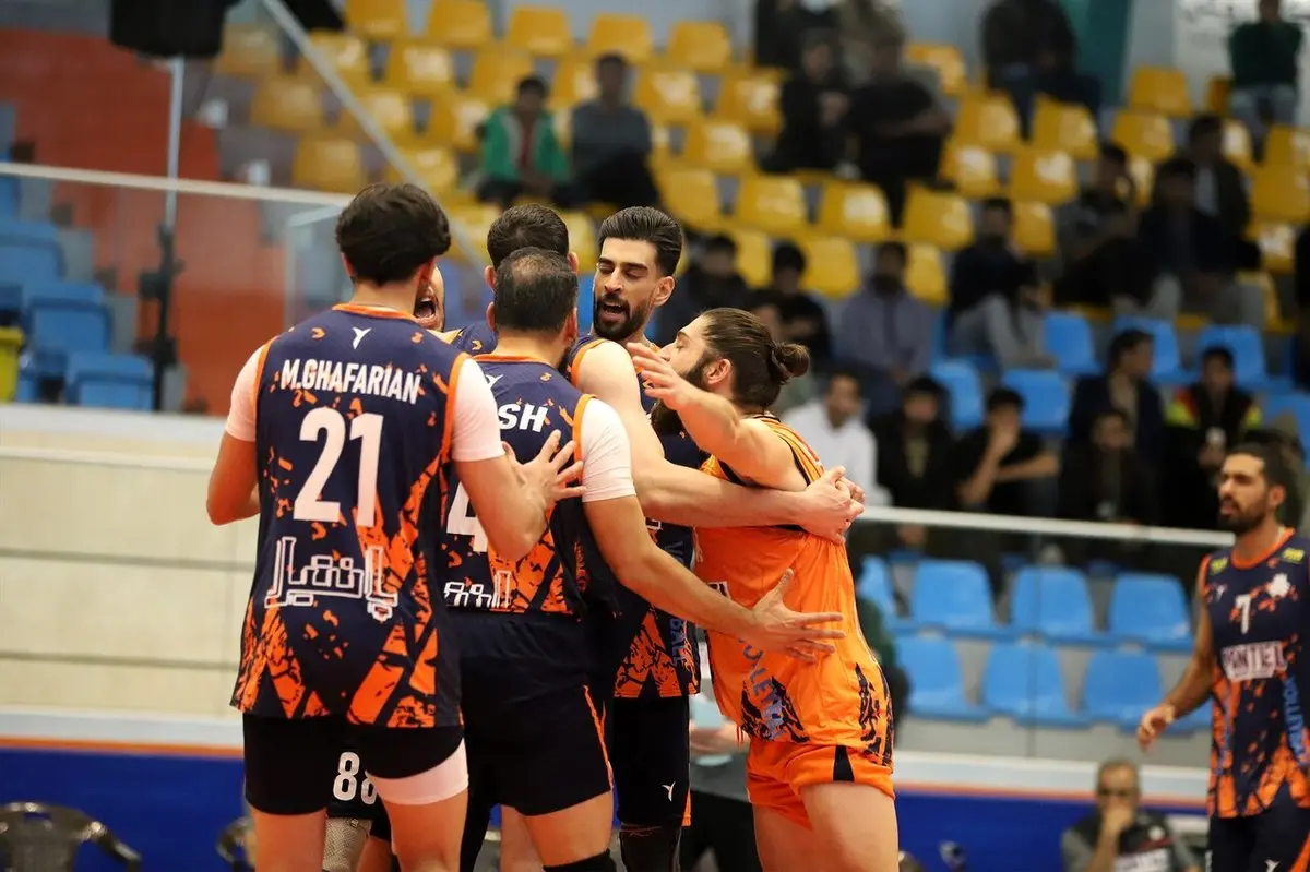 صدرنشینی فولاد سیرجان: میراثی لرزان؟ / سایپا، کابوس جدید لیگ!