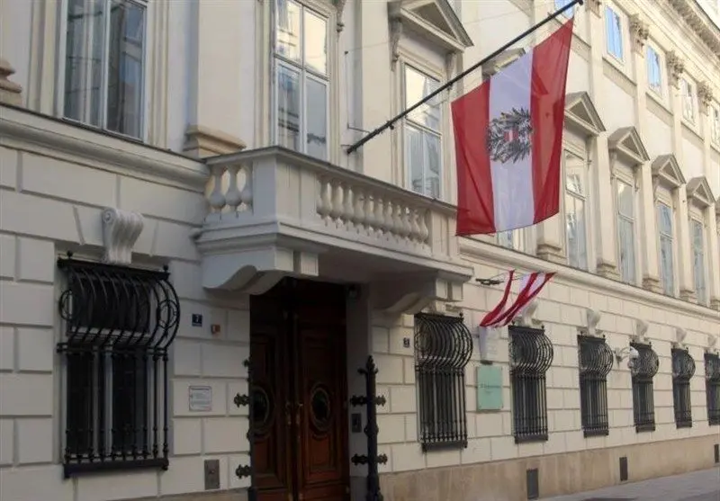 طالبان به اتریش رفت: 'معامله پنهانی' برای اخراج مهاجرین افغان در راه است؟