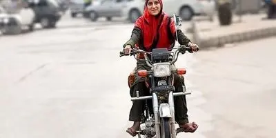 پالس مثبت برای گواهینامه موتور بانوان