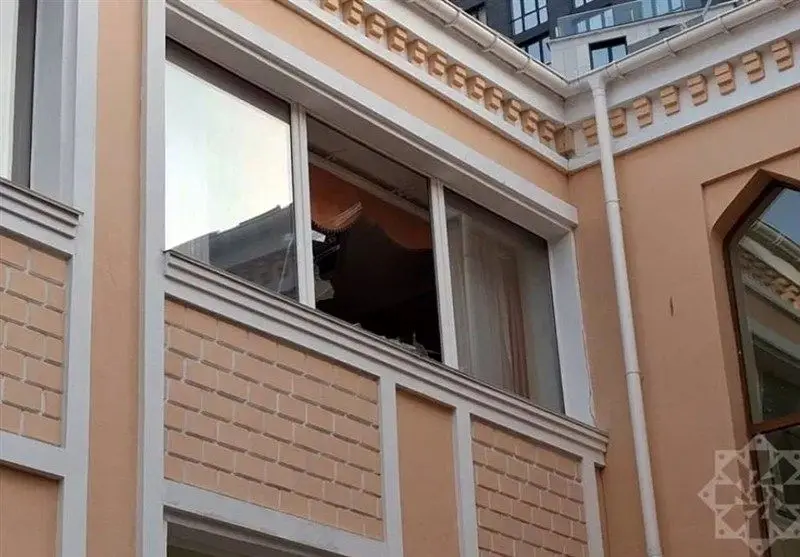 ضربت موشکی روسیه بر سفارت آذربایجان در اوکراین؛ باکو خشمگین شد!