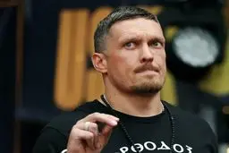 شوک به دنیای بوکس: اوسیک بی‌رقیب، اما سرنوشت قهرمانی سنگین‌وزن در هاله‌ای از ابهام! چه کسی او را نجات می‌دهد؟