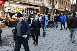 وحشت، بازار تهران را فلج کرد؛ مغازه‌ها از ترس تخریب کرکره‌ها را پایین کشیدند!