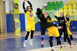 باورنکردنی! بافق استقلال را goreng کرد و صدرنشین لیگ هندبال شد!