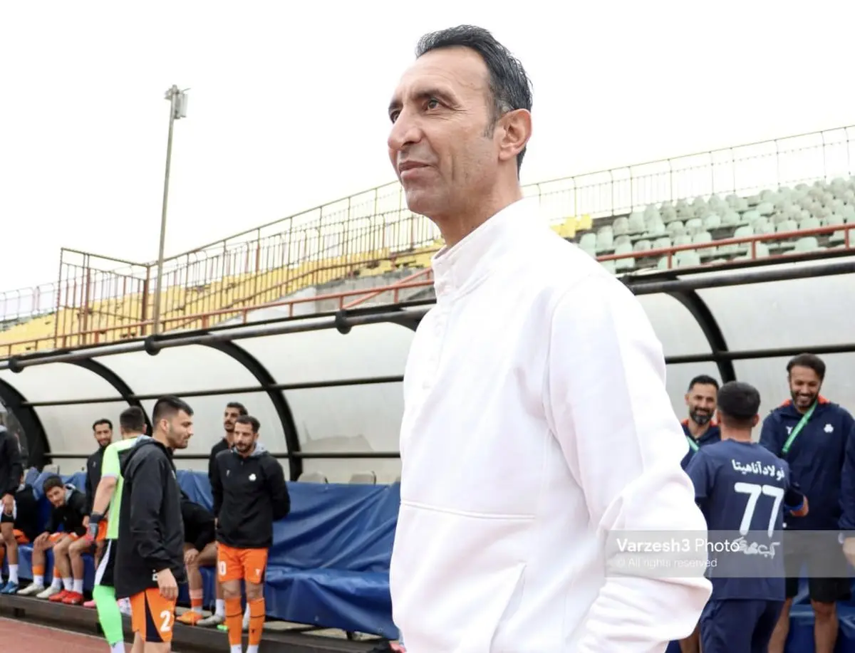 فوری و جنجالی: عنایتی از بازی استقلال به مرز انفجار رسید!/ دلیل شوکه‌کننده انتخاب نساجی: "شخصیت همه چیز بود!"