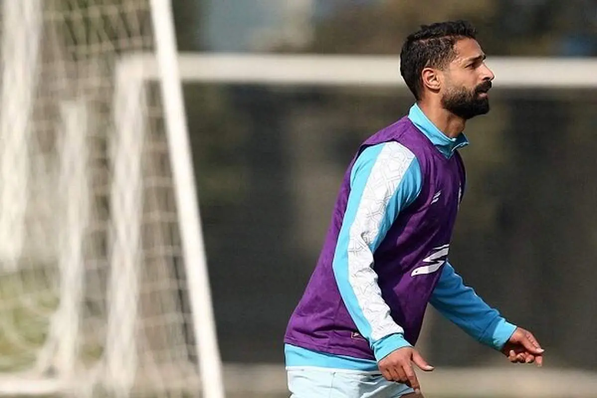 مدافع استقلال از تمرینات کنار گذاشته شد: شوک بزرگ به آبی ها!