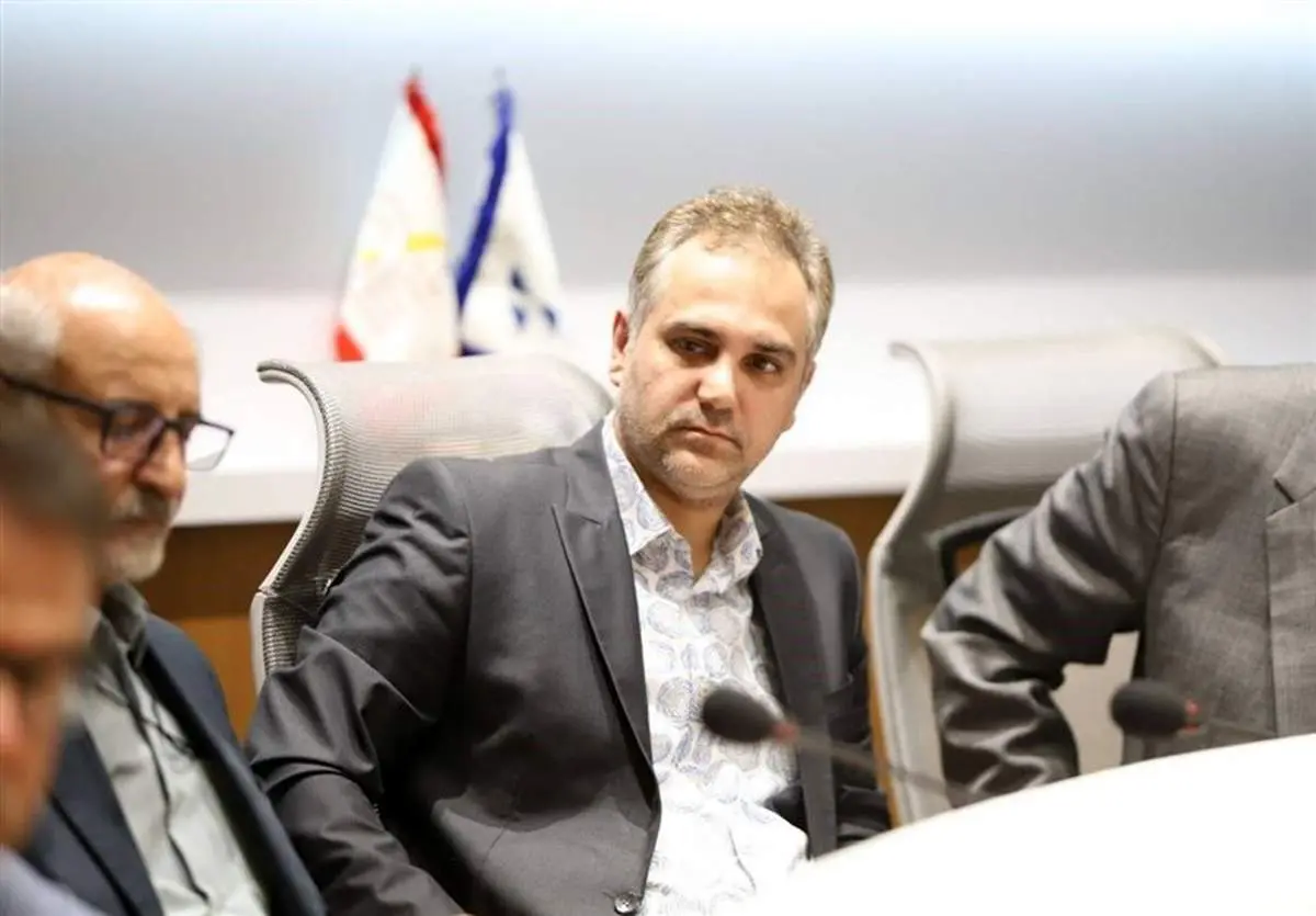 روشنک: فینال تیم ملی مانع بازی تراکتور-پرسپولیس شد! استقلال کم‌لطفی کرد؟