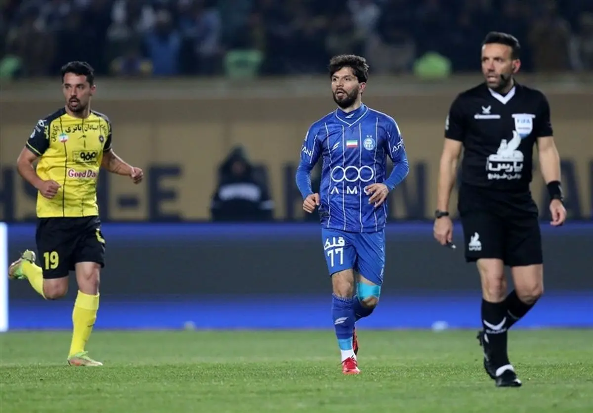 شوک بزرگ به سپاهان: رد شکایت از استقلال؛ پشت پرده چه می‌گذرد؟ جریمه تراکتور و مس!