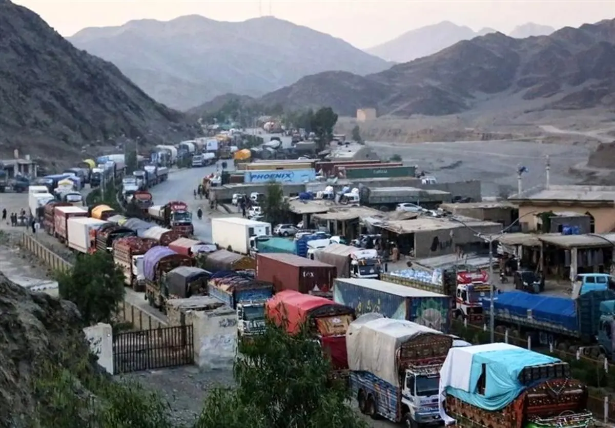 شرط و شروط پاکستان برای کالاهای افغانستان: باج‌خواهی یا راه‌حل؟