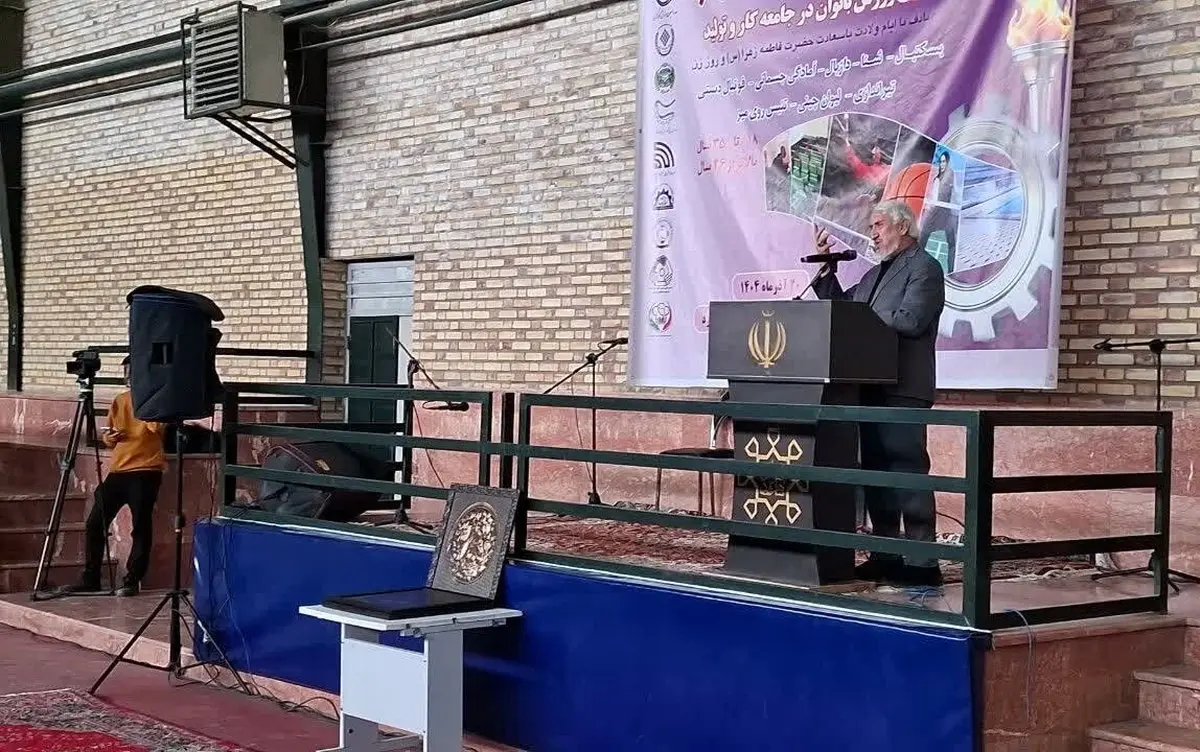 کارگران زیر تیغ دلار: سفره خالی، جیب خالی، فریاد اعتراض!