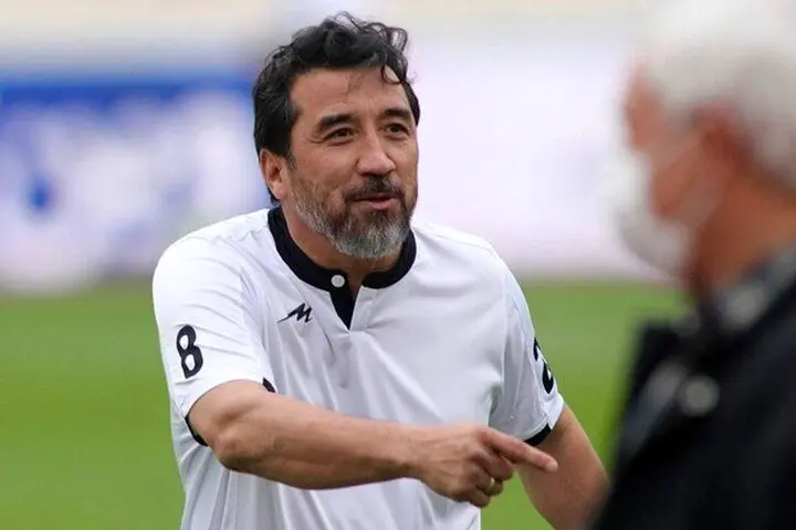 خداداد عزیزی راز جدایی سرمربی تراکتور را فاش کرد: شایعه یا واقعیت تلخ؟