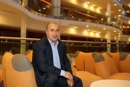 تاج اتمام حجت کرد: شعارهای قومیتی، تعطیلی فوری مسابقه!