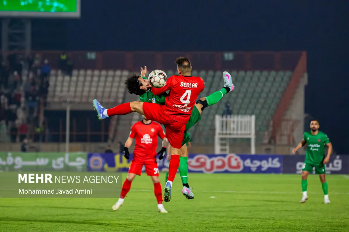 فوری: لیگ برتر غافلگیر می‌شود؟ نبرد آتشین شمس‌آذر و تراکتور!