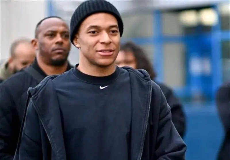 امباپه: مدافع بایرن شگفتی ساز فصل شد/ شرکی نابغه ای که همه را غافلگیر کرد