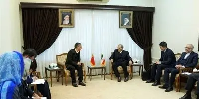 ولایتی: چین و ایران، الگوی جدید جهان بدون سلطه آمریکا!