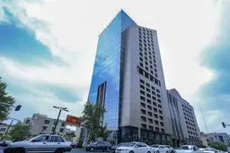 کفگیر به ته دیگ رسید؟ رکورد تاریخی معاملات خرد در سال ۱۴۰۴