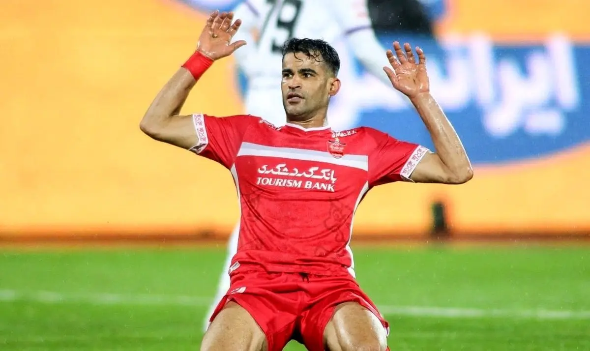 مهاجم جنجالی استقلال خط خورد