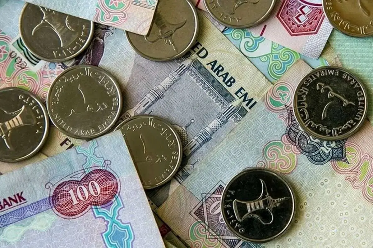 سقوط آزاد درهم امارات: طلا در راه است؟ ۱۴ آبان ۱۴۰۴ 