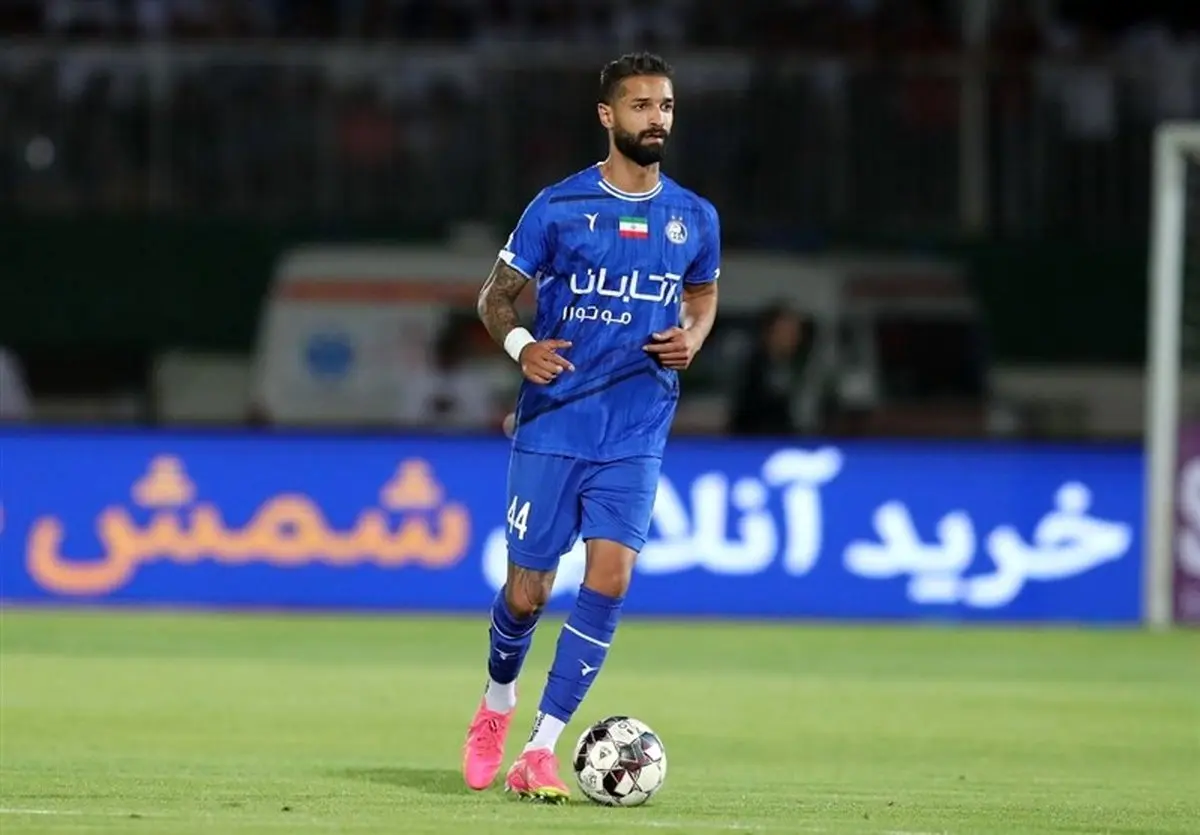 افشاگری تکان‌دهنده: مدافع استقلال سرباز می‌شود؟ شوک به آبی‌ها!