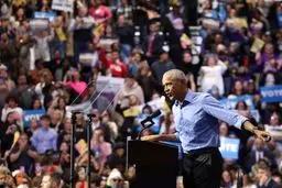 اوباما به دموکرات‌ها: ترامپ را با بی‌قانونی و بی‌تفاوتی زمین‌گیر کنید!