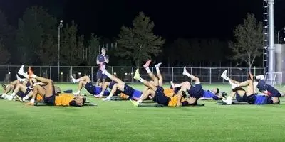 شب فوتبال و رئیس جمهور: قلعه‌نویی، سکوت کن!