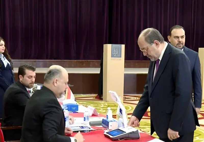 مالکی بر ماندن اصرار دارد: آیا عراق در آستانه بحران جدید است؟