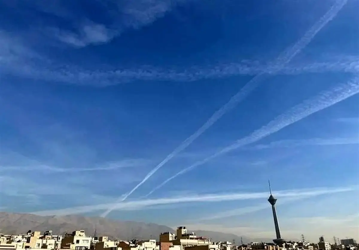 ابر‌های مرموز در آسمان تهران: توطئه یا پدیده طبیعی؟