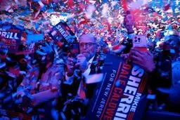 بزرگترین شب دموکرات‌ها: ۴ پیروزی قاطع علیه ترامپ