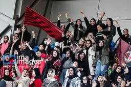 زنان در ورزشگاه امام رضا (ع) مشهد؛ تاریخی که دوباره تکرار شد!