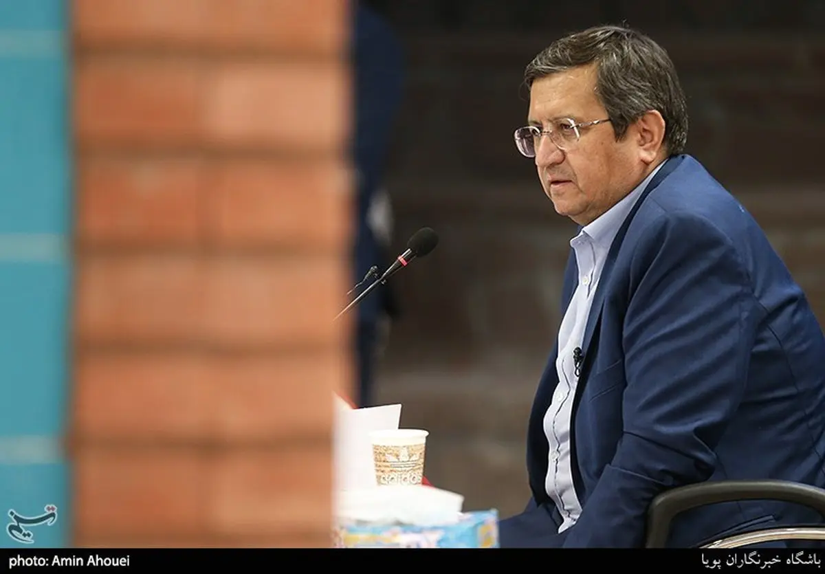 همتی: نوسانات ارز را به زانو درمی‌آورم!