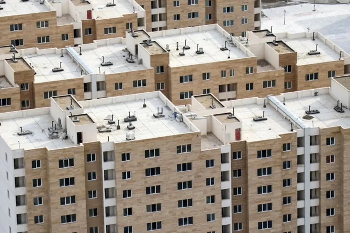 شوک وزارت راه: خانه‌های زیر ۷۵ متر «غیر استاندارد» شدند! تکلیف میلیون‌ها واحد زیر ۵۰ متر که «مسکن کامل» محسوب نمی‌شوند، چه می‌شود؟