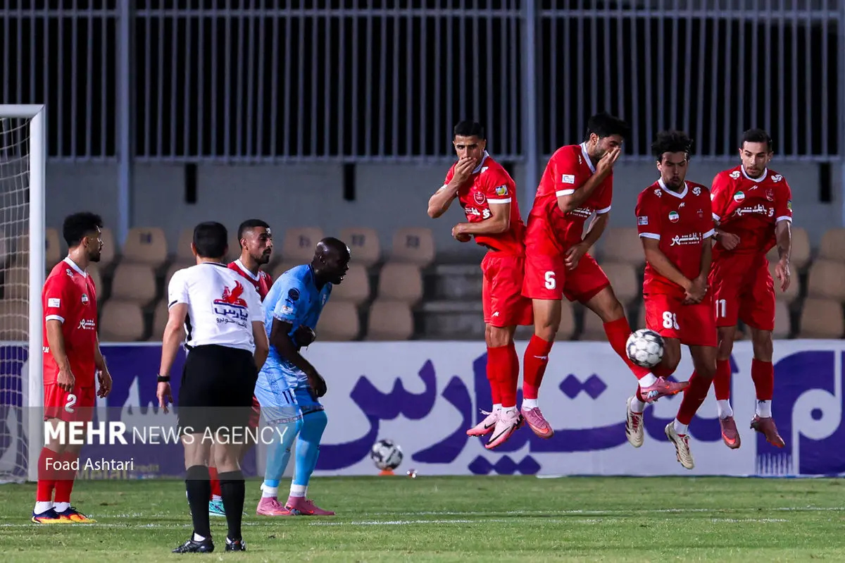 داور جنجالی شمس‌آذر و پرسپولیس کیست؟ حیدری سوت استقلال و فولاد را می‌زند!