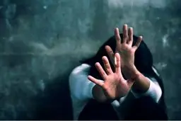 پلیس در جست‌وجوی متجاوزان نقابدار