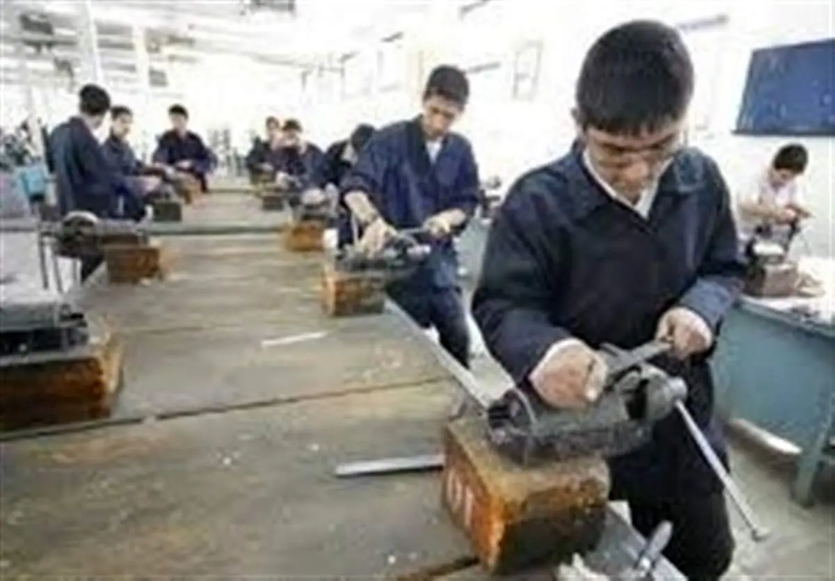 دانشگاه‌ها خالی می‌کنند، بازار کار درها را می‌بندد: ۴۰٪ دانش‌آموخته قربانی فقر مهارت!