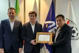 آخرین پشت پرده: استقلال مجوز حرفه‌ای‌سازی را گرفت؛ چه کسانی سود بردند؟