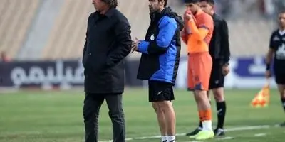 لوگوی آبی‌ها روی سینه داور: طعنه‌ی جنجالی علیه استقلال! / عکس