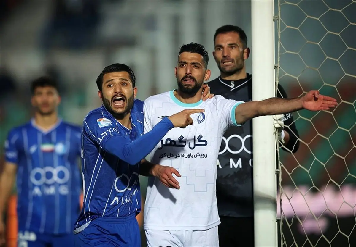 شوک بزرگ در بازی استقلال-گل‌گهر: آنچه هرگز انتظار نداشتید!