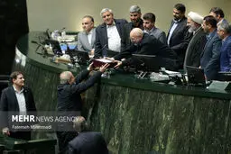 افزایش ۲۰ درصدی حقوق: بازی با جان مردم در برابر سونامی تورم!