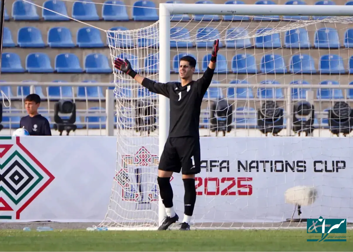 حمله استقلالی‌ها به پیام نیازمند