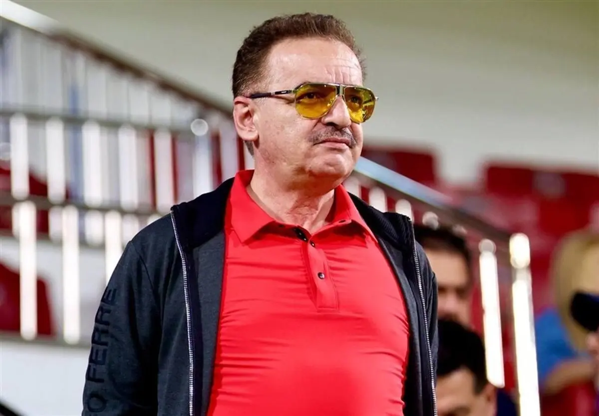 زلزله در فدراسیون!/ فریاد انفجاری زنوزی بر سر تاج: یا می‌روی، یا تراکتور کنار می‌کشد!/ اتمام حجت با مفسدان فوتبال!