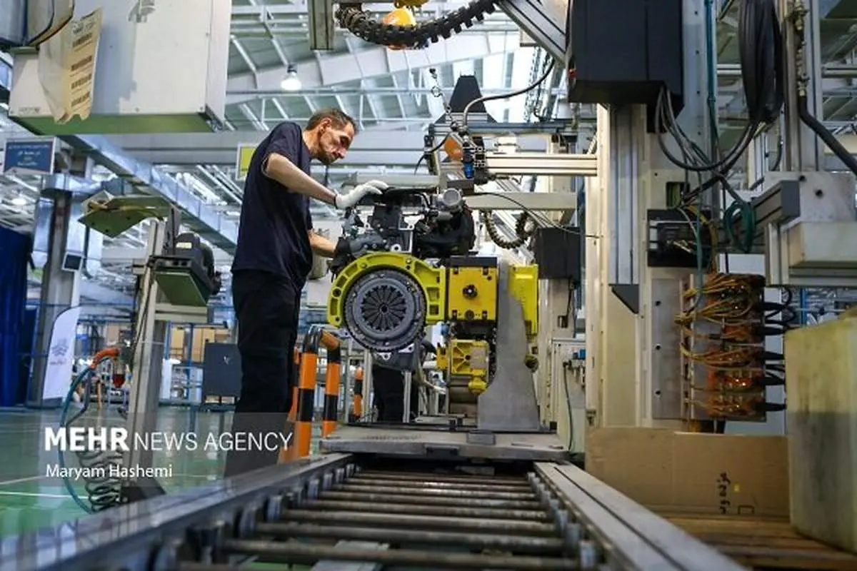 خودزنی اقتصادی: تحریمهای داخلی کمر اقتصاد را شکست!