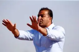 شوکه کننده: سقوط آزاد مهابادی و داماش! مرد معجزه‌گر، این بار قربانی فاجعه می‌شود؟ (عکس)