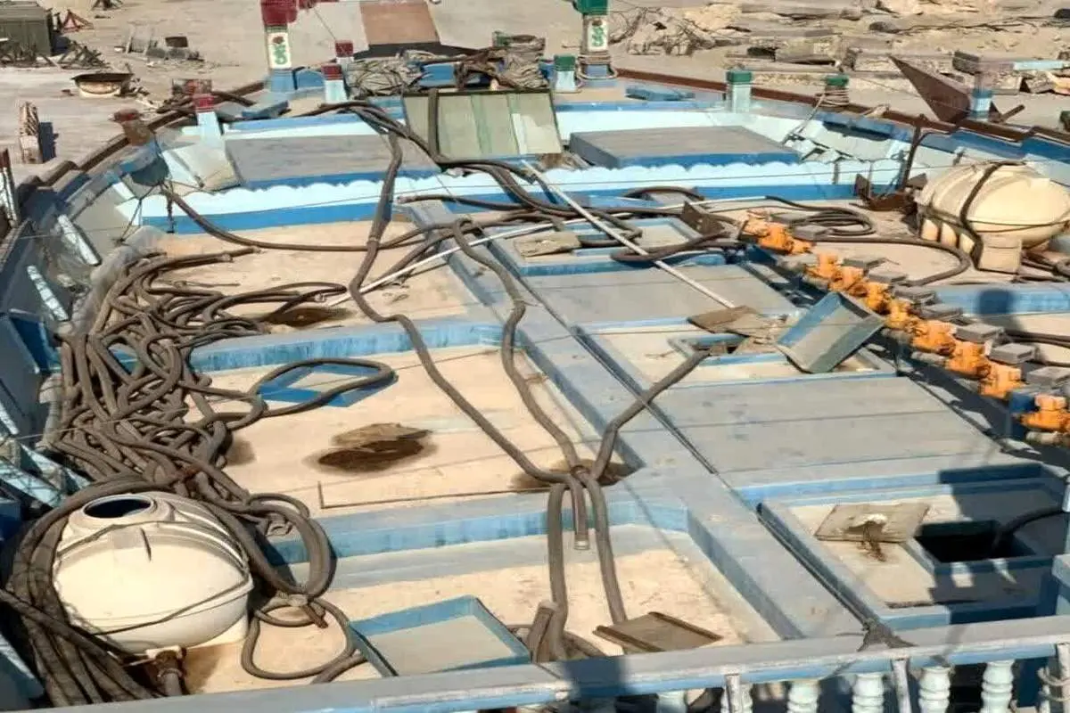 جنجال بزرگ در خلیج فارس: غول سوخت قاچاق در چنگ قانون/ سرنوشت ۱۱ قاچاقچی در هالهای از ابهام